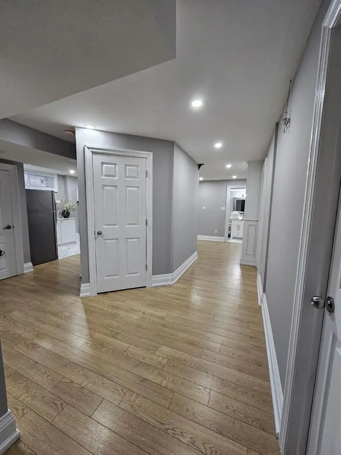 Basement Apartment In Luxury Beach House Toronto