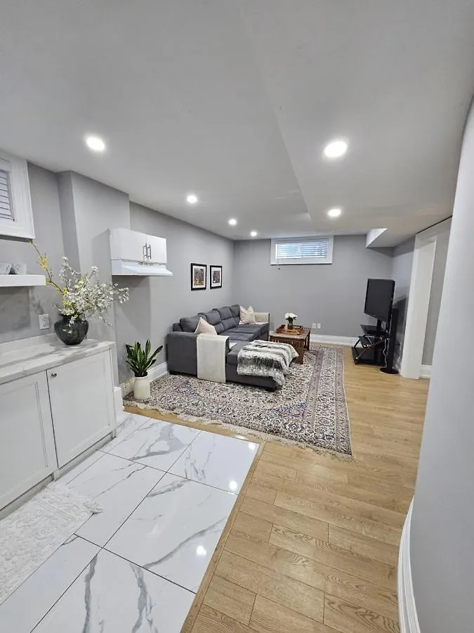 Basement Apartment In Luxury Beach House Toronto 0*,  Canada